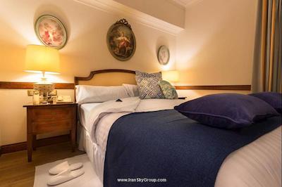 ایزان اونیو لوئیس