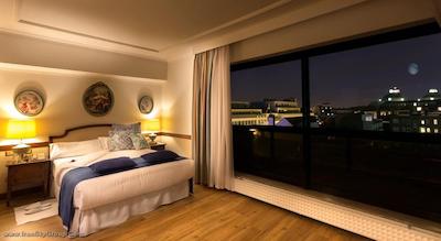 ایزان اونیو لوئیس