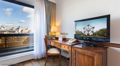 ایزان اونیو لوئیس