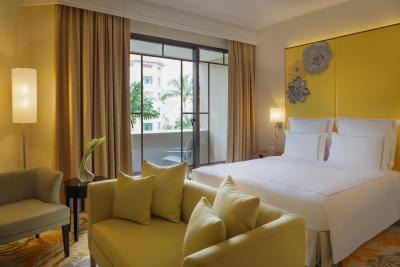 سویستل مرچنت کورت