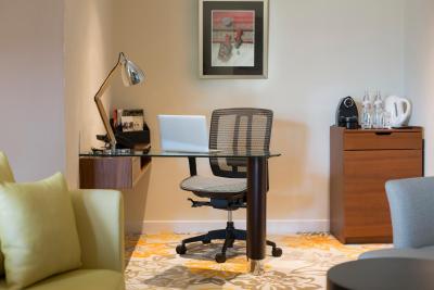 سویستل مرچنت کورت