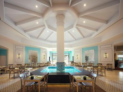 سویستل مرچنت کورت