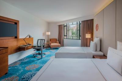 سویستل مرچنت کورت