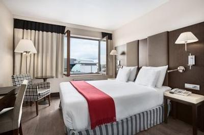 ان‌ اچ گرند پلیس آرنبرگ