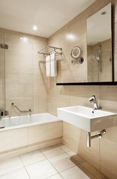 ان‌ اچ گرند پلیس آرنبرگ