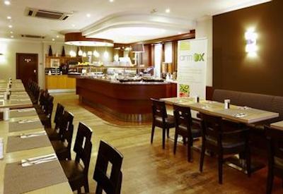 ان‌ اچ گرند پلیس آرنبرگ