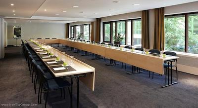 ان‌ اچ گرند پلیس آرنبرگ