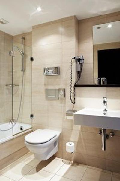 ان‌ اچ گرند پلیس آرنبرگ