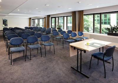 ان‌ اچ گرند پلیس آرنبرگ