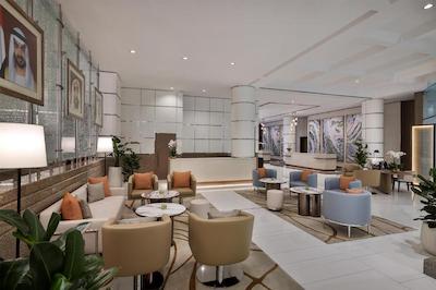 هیلتون دوبی‌ جمیرا بیچ