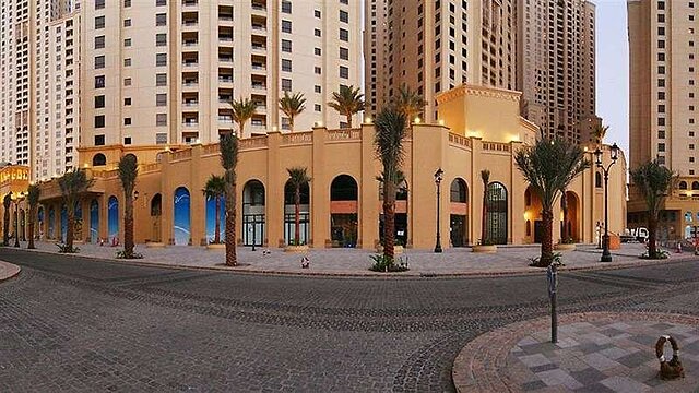 هیلتون دوبی‌ جمیرا بیچ
