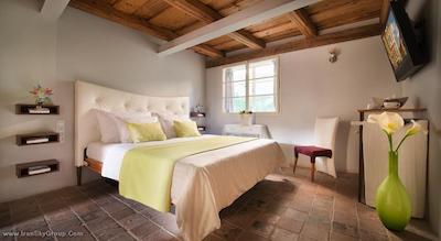 دیزاین هتل نرودا