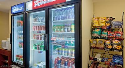 کندلوود سویتس مونترال داون تاون سنتر-ویله