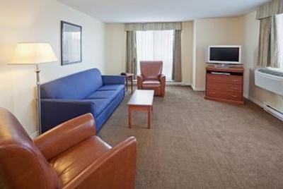 کندلوود سویتس مونترال داون تاون سنتر-ویله