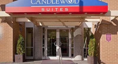 کندلوود سویتس مونترال داون تاون سنتر-ویله