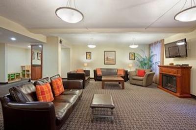 کندلوود سویتس مونترال داون تاون سنتر-ویله