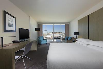 فور پوینتس دارلینگ هاربر