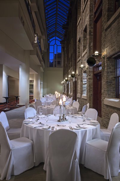 فور پوینتس دارلینگ هاربر