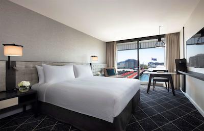 فور پوینتس دارلینگ هاربر