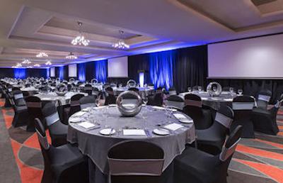 فور پوینتس دارلینگ هاربر