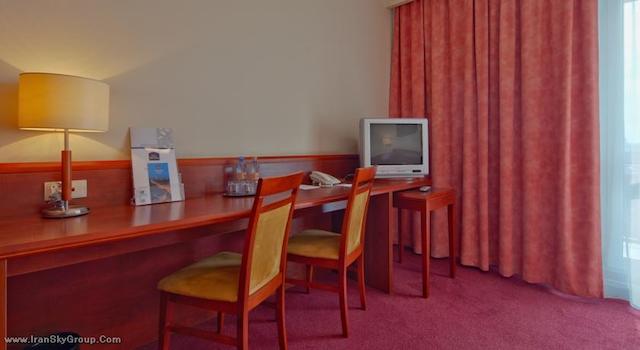 بست وسترن هتل فلیکس