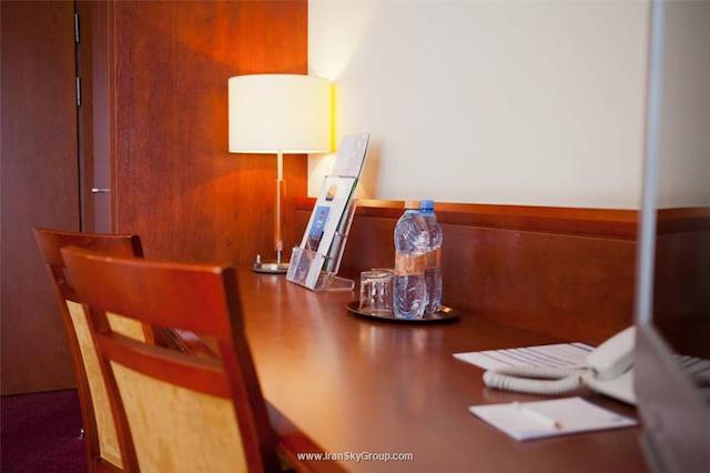 بست وسترن هتل فلیکس