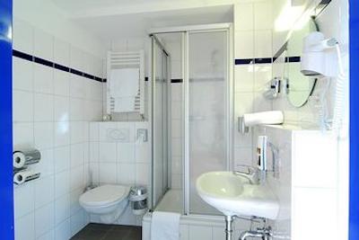 ای اند او نورنبرگ هاوپتباهنهف