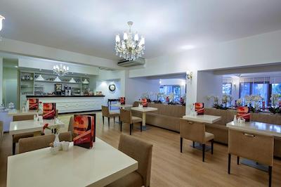 بلیس دلوکس هتل