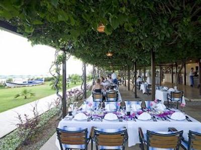 بلیس دلوکس هتل