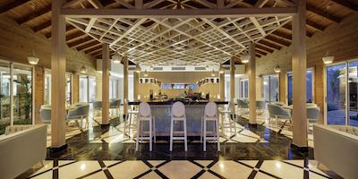 بلیس دلوکس هتل