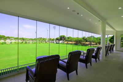 بلیس دلوکس هتل