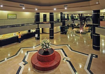 بلیس دلوکس هتل