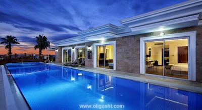 بلیس دلوکس هتل