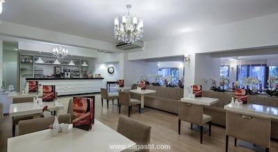 بلیس دلوکس هتل