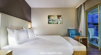 بلیس دلوکس هتل