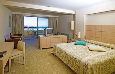 بلیس دلوکس هتل