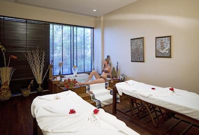 بلیس دلوکس هتل