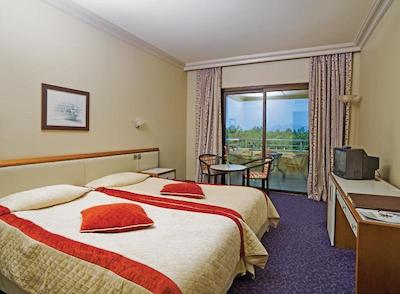 بلیس دلوکس هتل