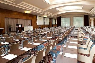 دابل تری بای هیلتون هتل براتیسلاوا