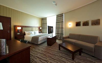 دابل تری بای هیلتون هتل براتیسلاوا