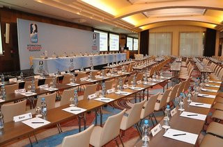 دابل تری بای هیلتون هتل براتیسلاوا