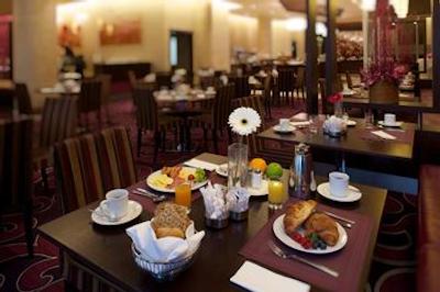 دابل تری بای هیلتون هتل براتیسلاوا