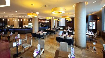 دابل تری بای هیلتون هتل براتیسلاوا