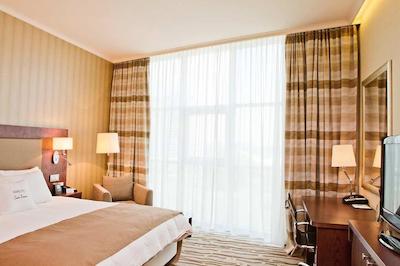 دابل تری بای هیلتون هتل براتیسلاوا