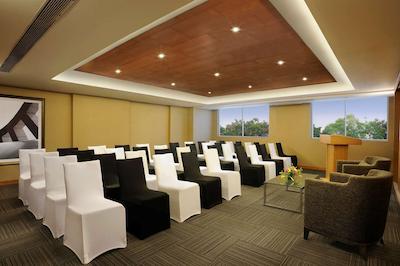 دابل تری سویتس بای‌ هیلتون بنگلور