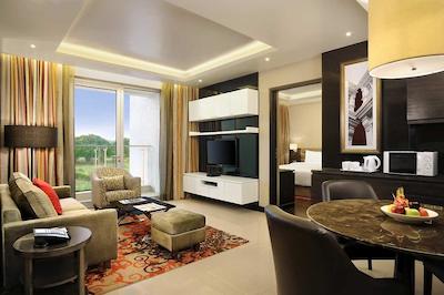 دابل تری سویتس بای‌ هیلتون بنگلور