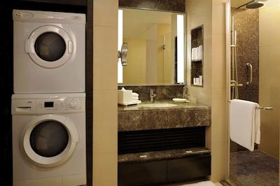 دابل تری سویتس بای‌ هیلتون بنگلور