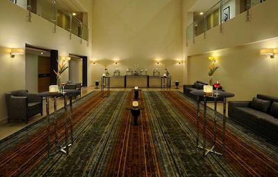 دابل تری سویتس بای‌ هیلتون بنگلور