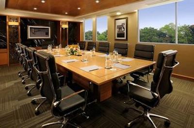 دابل تری سویتس بای‌ هیلتون بنگلور