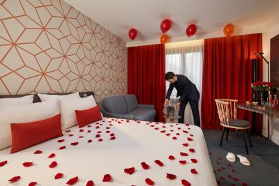 نوتل پاریس لس هالس